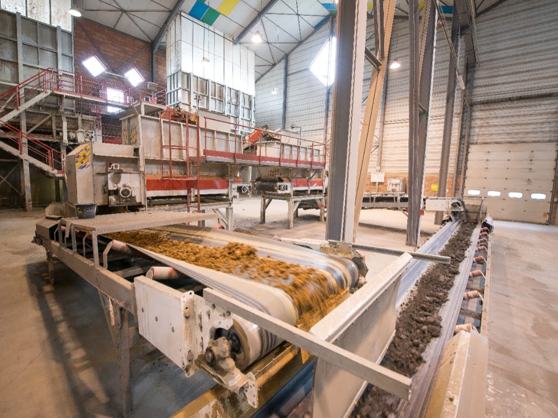Clay extraction on the Lantenne site to produce Koramic tiles.