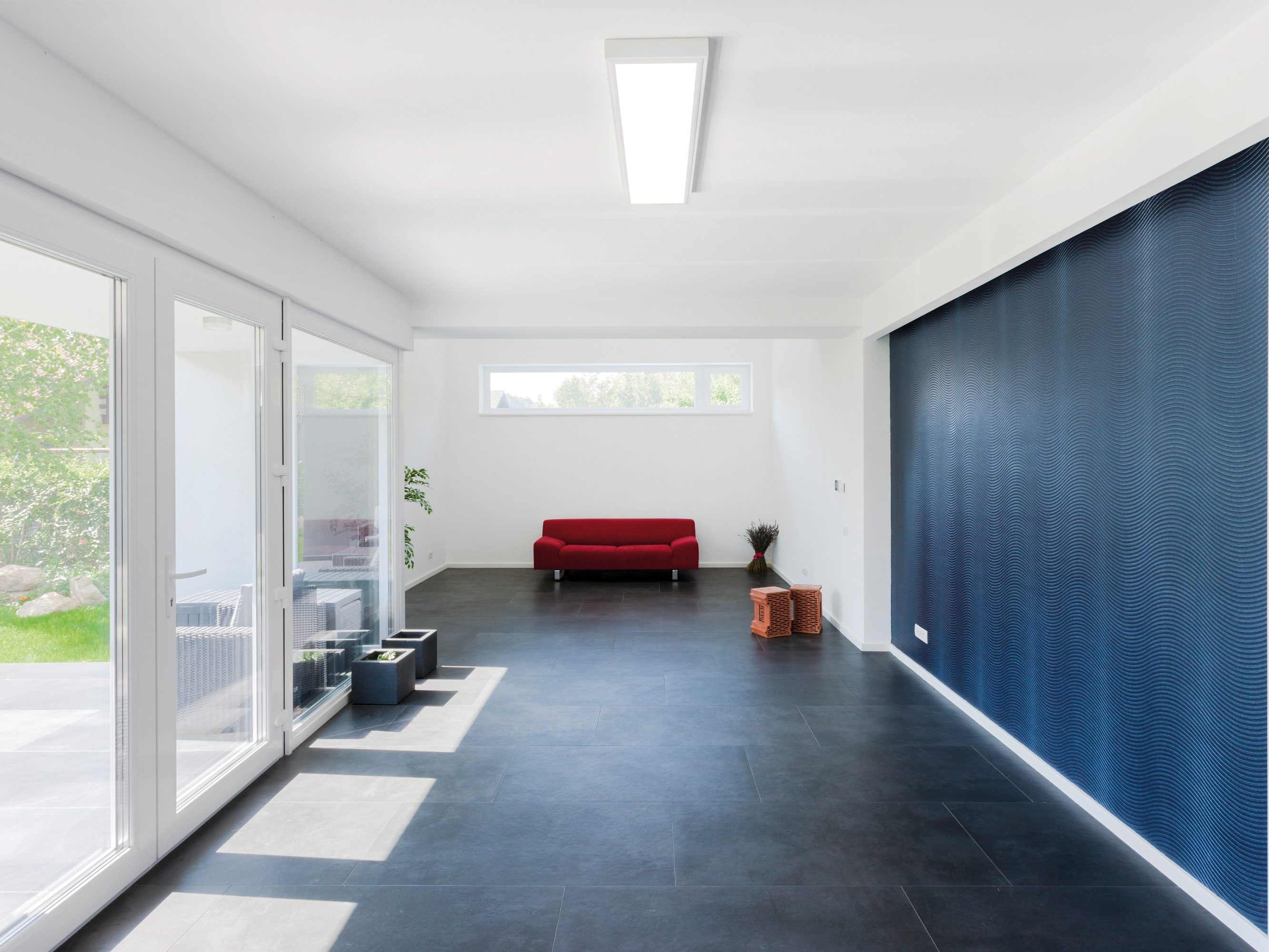 e4 house inside picture