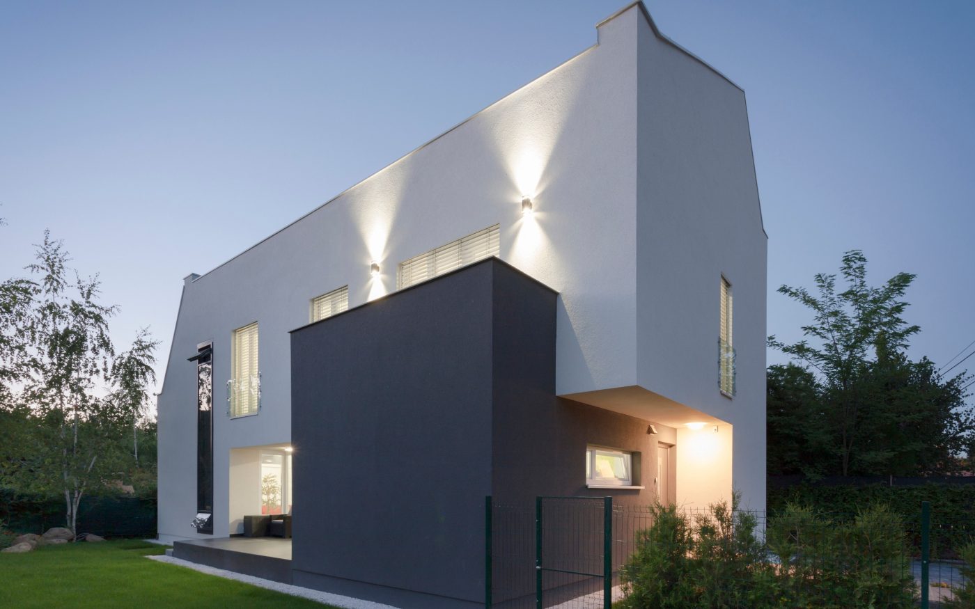 e4 house from romania outside image