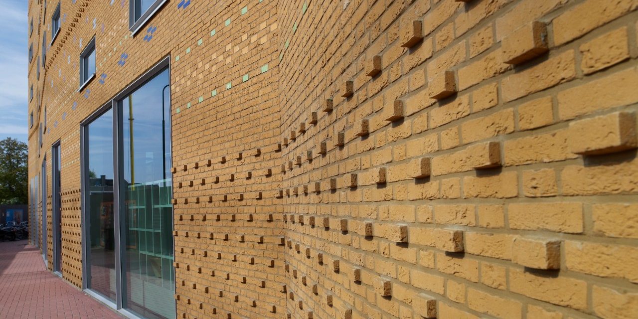 Loire Elise HV WF, Bemmels Brons VB RE | Restoration Wool Factory Hollandia and New Construction De Cultuurfabriek | Kees Stipplein, Veenendaal | Architect: Soeters van Eldonk Architecten, Amsterdam