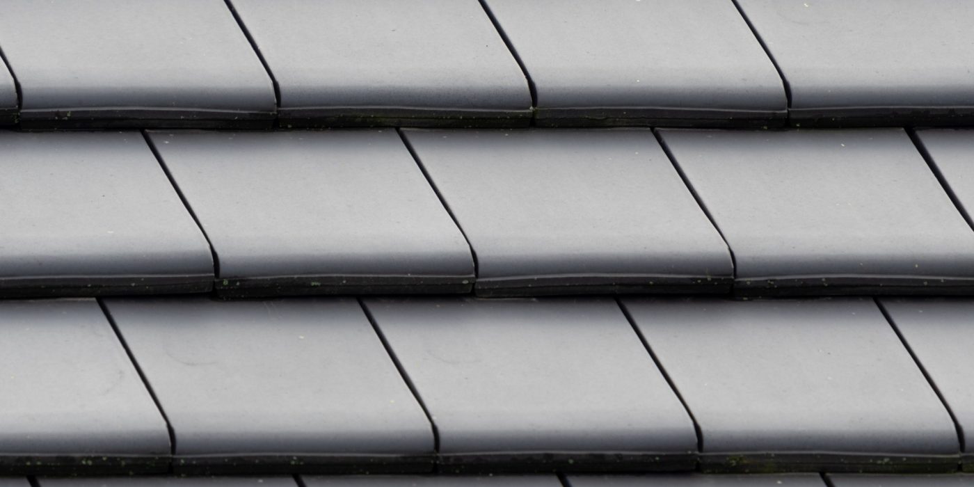 Reference rodinný dům Vroutek 2018 - střešní krytina Tondach Figaro 11 engoba černá & Zdivo Porotherm 38 Profi a Porotherm 25 AKU Z | Wienerberger