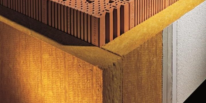 External wall with thermal insulation