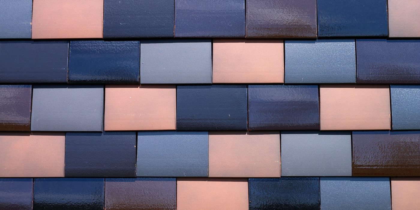 Leipan 301 Zwart Geglazuurd, Blauw Gesmoord, Antraciet 736, Toscane 873, Rustiek 872, Leikleur Mat Geglazuurd 705, Bruin Geglazuurd 670 en Wijnrood Geglazuurd 514 | New Construction Office Building Kompak | Munnikenheiweg, Etten-Leur | Architect: Harold van de Ven, Best Architecten, Best | Client: Kompak